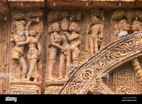 A Vimala Devi Image: Intricate Carvings and Exquisite Details!